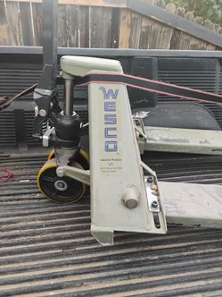 Pallet jack
