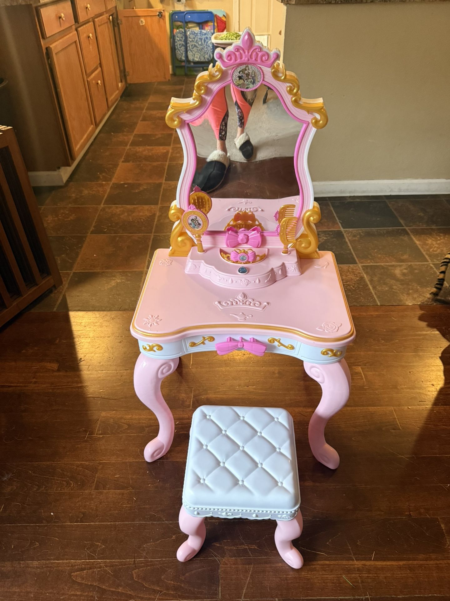 Vanity Disney For Girl