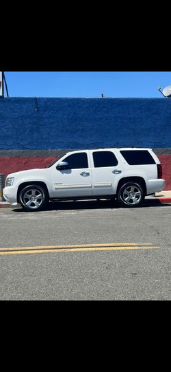 Chevy tahoe LT 2010 titulo limpio