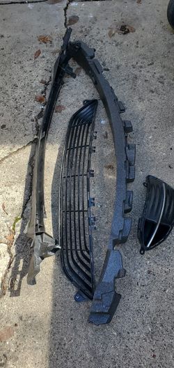 Mercedes Benz Front Bumper Parts 