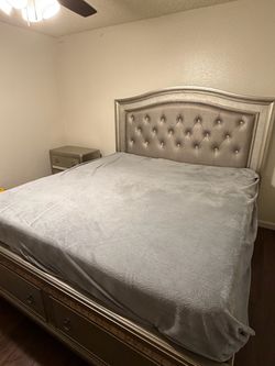Silver Tufted Upholstered Bed Frame with Storage