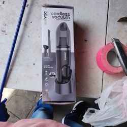 Cordless Vacuum 