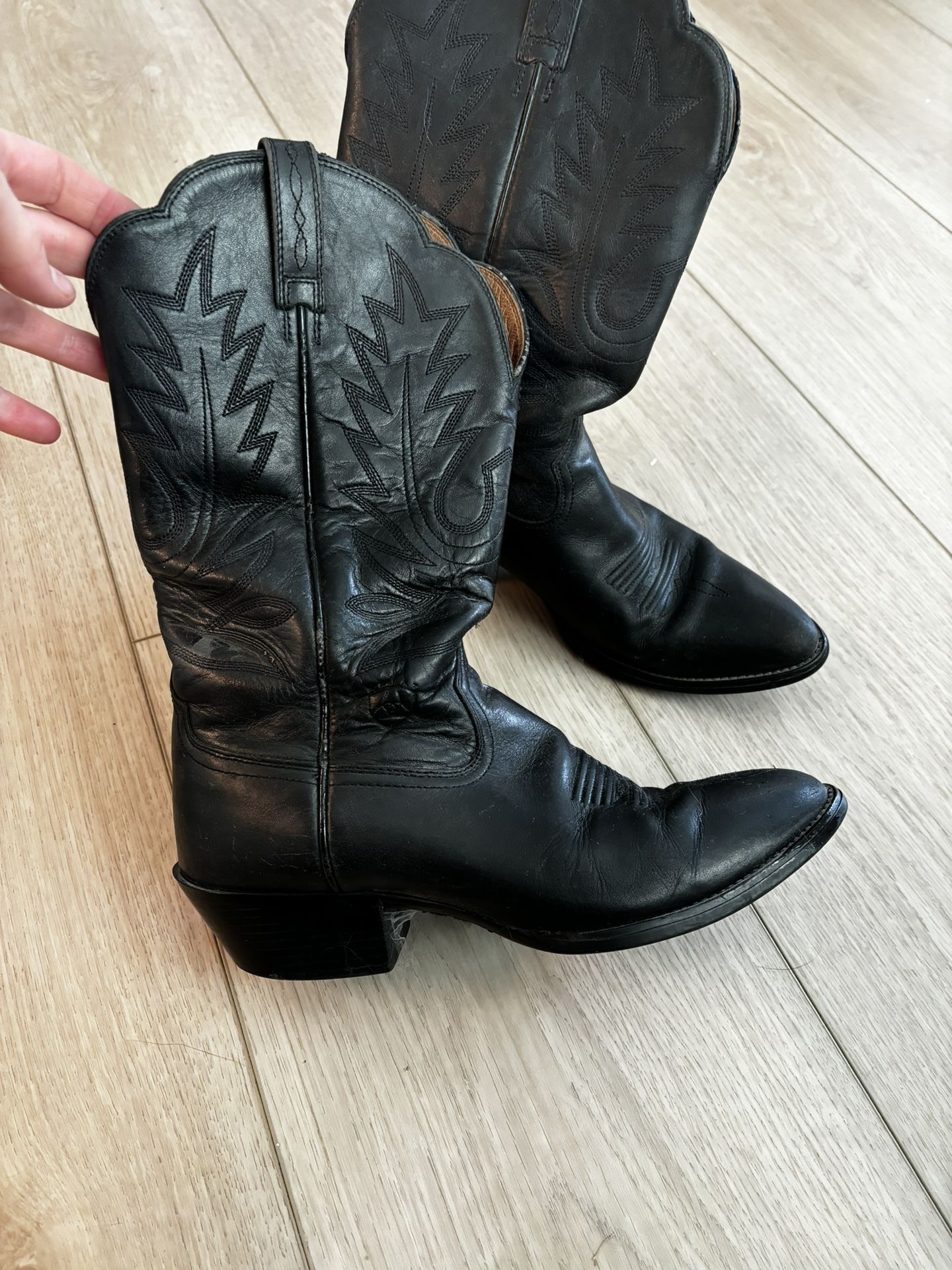 Ariat Women’s Cowboy Boots