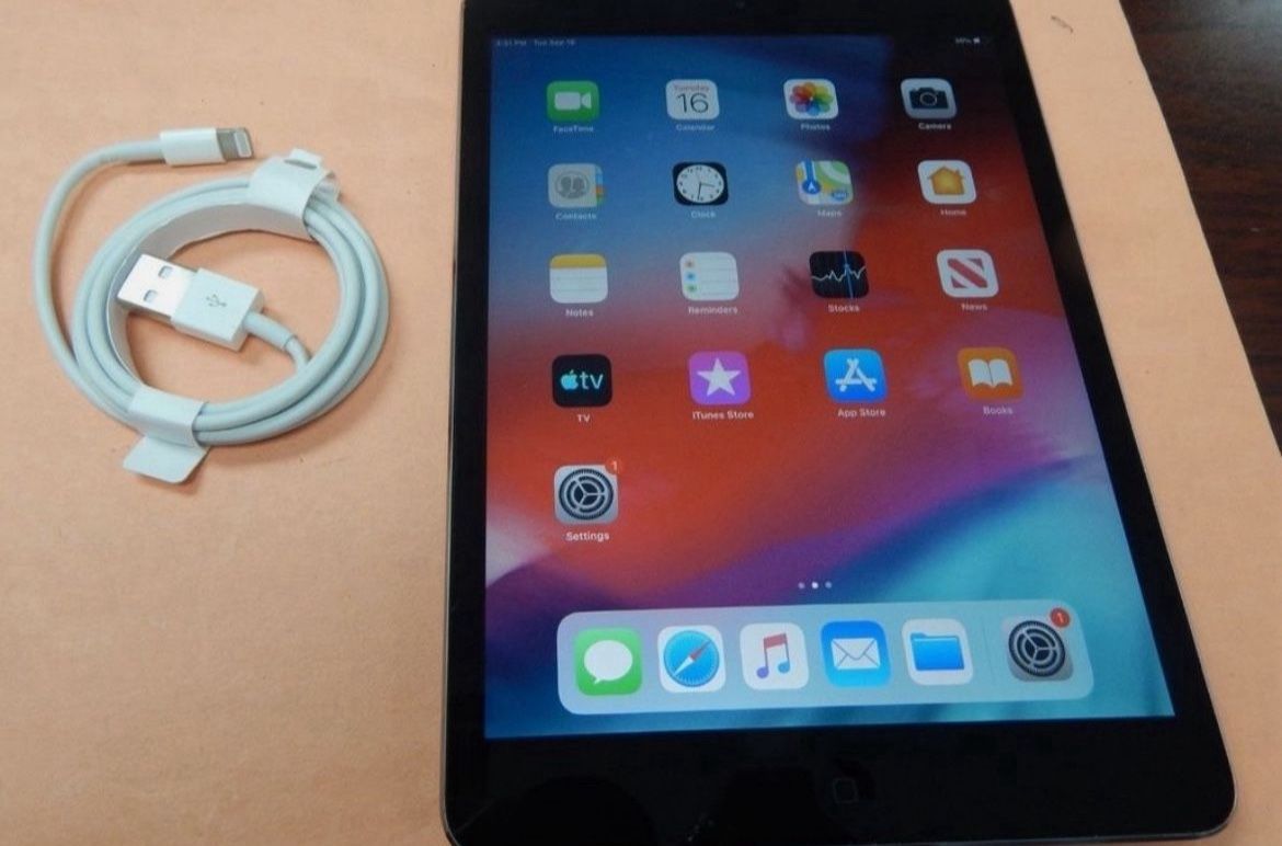 Apple iPad Mini 2ND Gen A1489 32GB GRAY