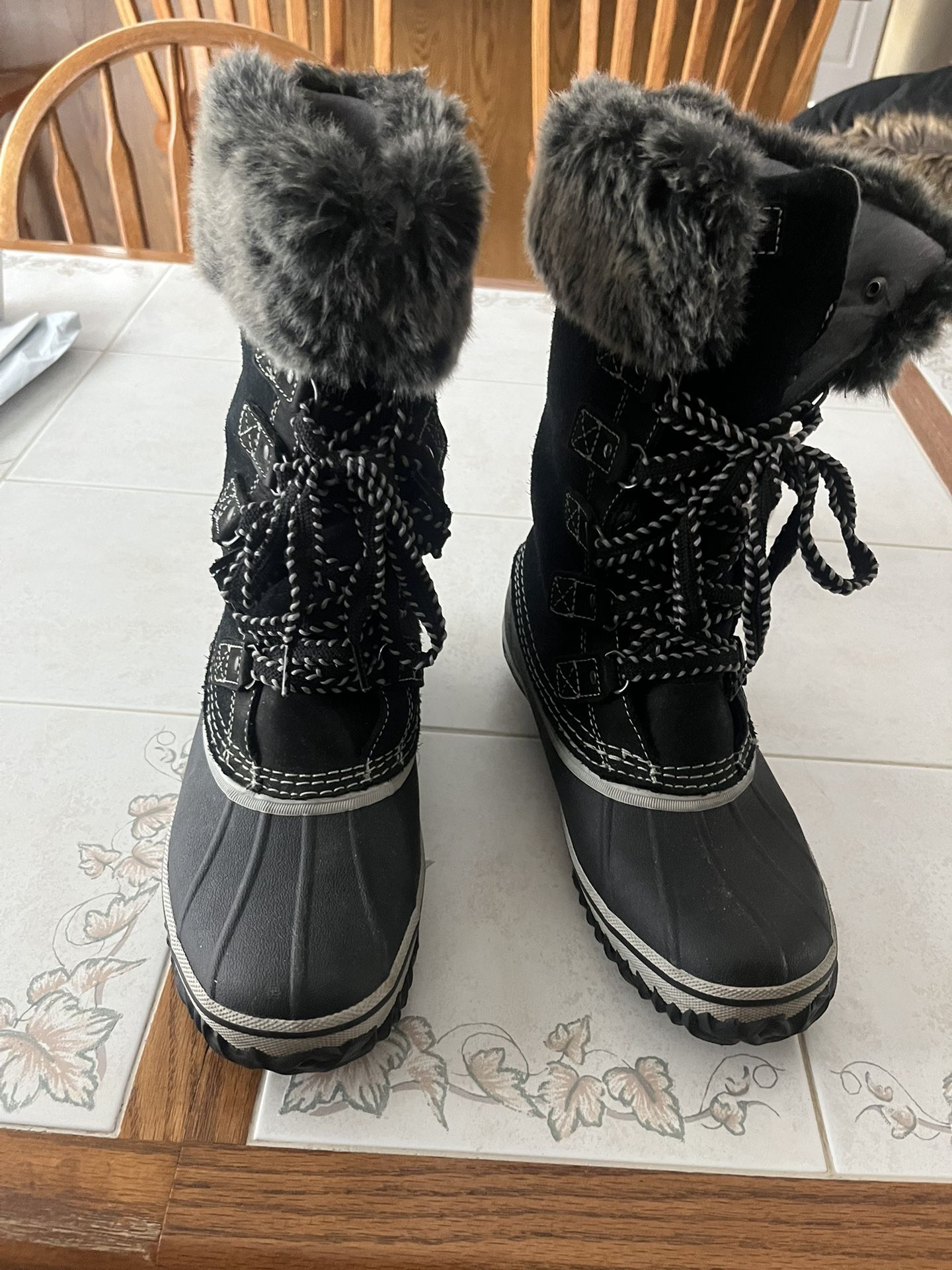 Eddie Bauer Women's Hunt Pac Deluxe Boots