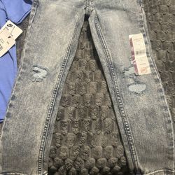 Kids Brand New Nike Set Size Small  And A Pair Of Jeans $50