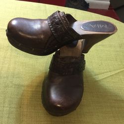 MIA Real Leather Shoes (Size 9 )