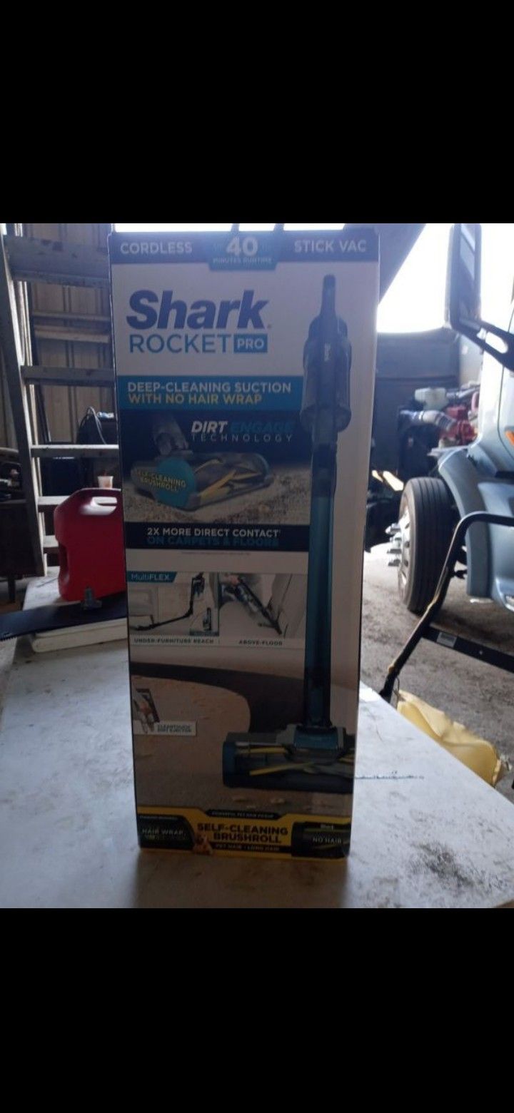 Shark Cordless Rocket Pro Vacuum