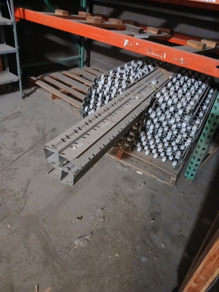 18 Inch Flow Rack System / Conveyor Track Mount to Pallet Rack Kit