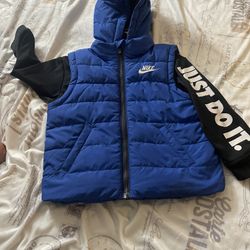 Nike size 2 to 3 years old