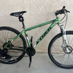 Trek Mountain Bike 29 Inch
