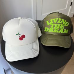 Ascot & Hart Trucker Hats Set Of 2✨💚