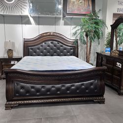 Gorgeous King Bedroom Set ✨ Easy Financing Available ✨ No Credit Needed ✨ Up To 12 Months Without Interest OAC 