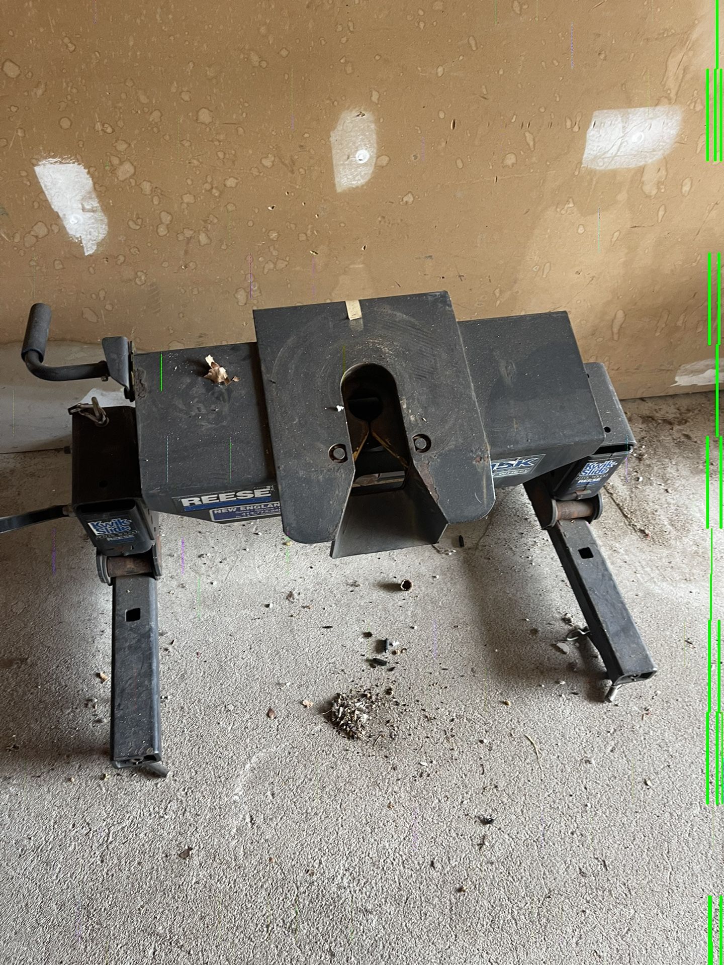 Fifth Wheel Trailer Hitch