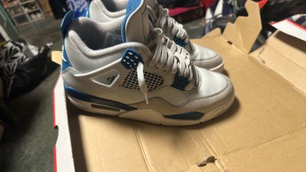Jordan 4