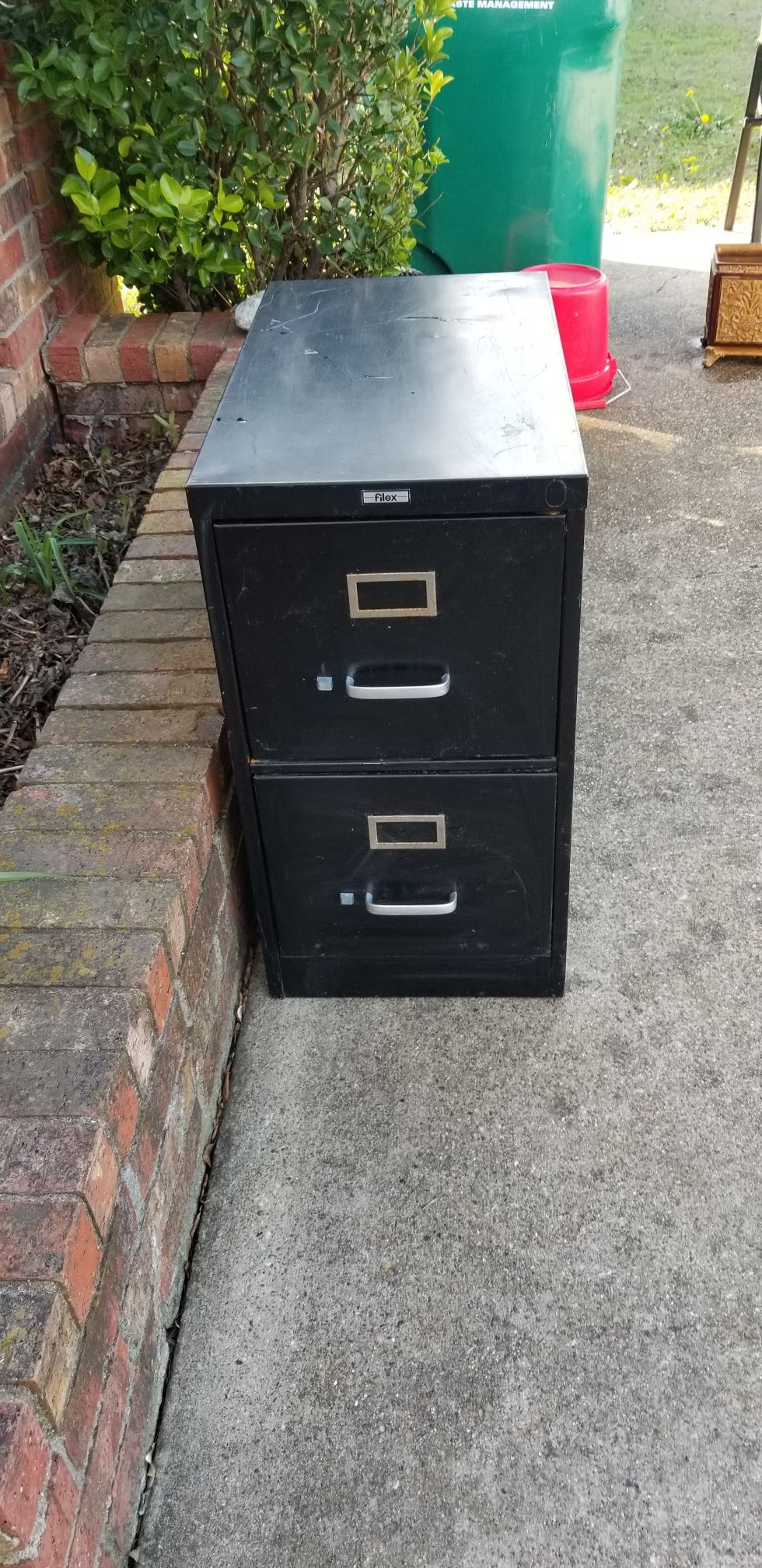 File cabinet