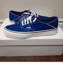 Vans Multiple Sizes Read Entire Description