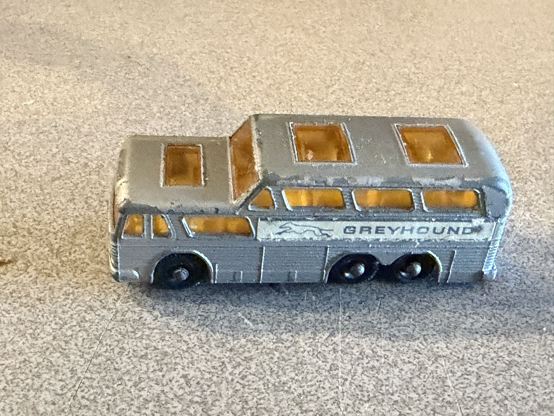 Matchbox Lesney Series No. 66 Greyhound Coach Bus Silver 1/64