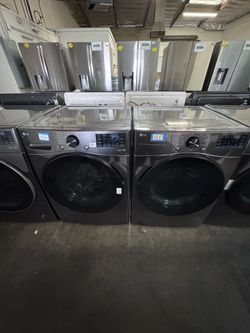 Brand New LG Front Load Washer & Gas Dryer Set Black Steel — Selling ASAP | 50% OFF