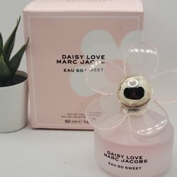 Marc Jacobs   

Daisy Love Eau So Sweet Eau de Toilette  

1.6 fl  (4 available)