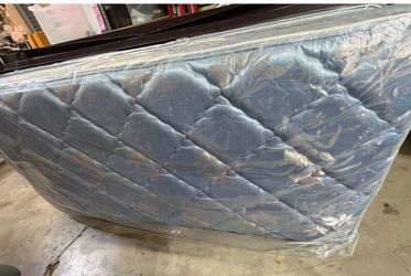 Twin size mattress with box spring and metal bed frame