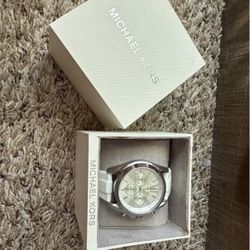 Michael Kors Watch -MK2657