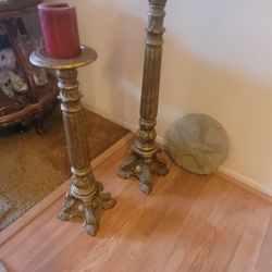 Set Candelabras , Pic Frames , Screen