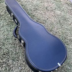 Gibson guitar's case
