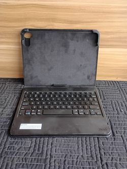 ZAGG Messenger Folio wireless keyboard and case