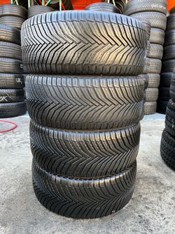 235/40/19 Michelin CrossClimate 2