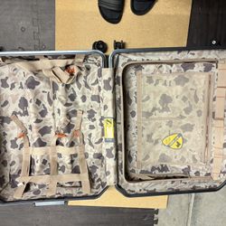 Mendoza Military Suitcase