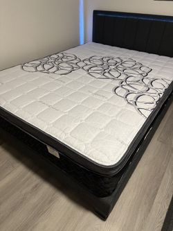 Queen Size Mattress Pillow Top New 