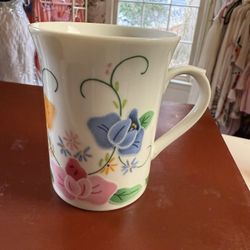 Appliqué Pattern Vintage Embroidery Porcelain 1980’s Elegant Tea Mug