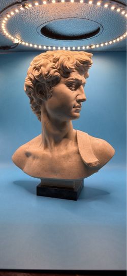 Michelangelo David Bust Statue – Classical Renaissance Sculpture Decor