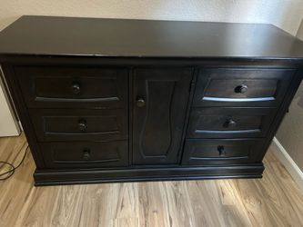 Black Dresser