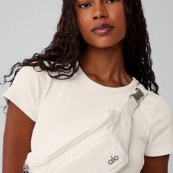 Alo Yoga EXPLORER FANNY PACK - Ivory NWT