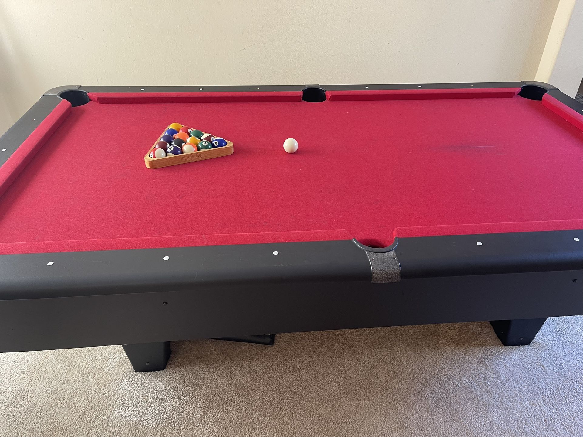 Pool table