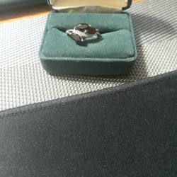 Genuine Garnet/white Topaz Ring Sz7