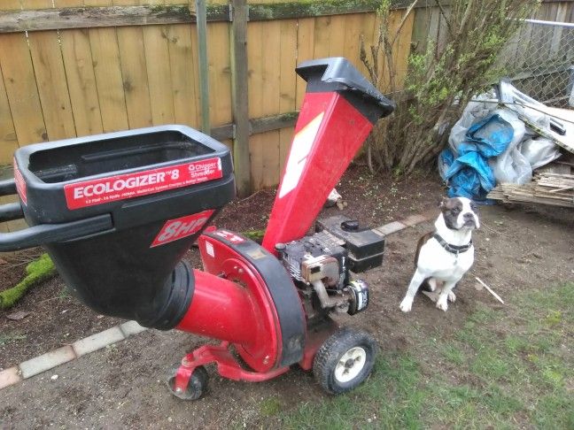 Dynamark Ecologizer 8 Chipper/Shredder