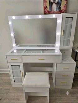 White Vanity Desk with Hollywood Mirror and Stool