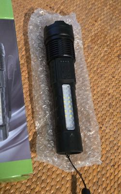 Rechargeable Led Flashlight
