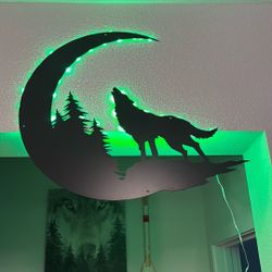 Wolf On The Moon Metal Wall Art LED Light Wolf Howling Sign Home Decor