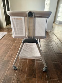 Angelbliss baby bassinet