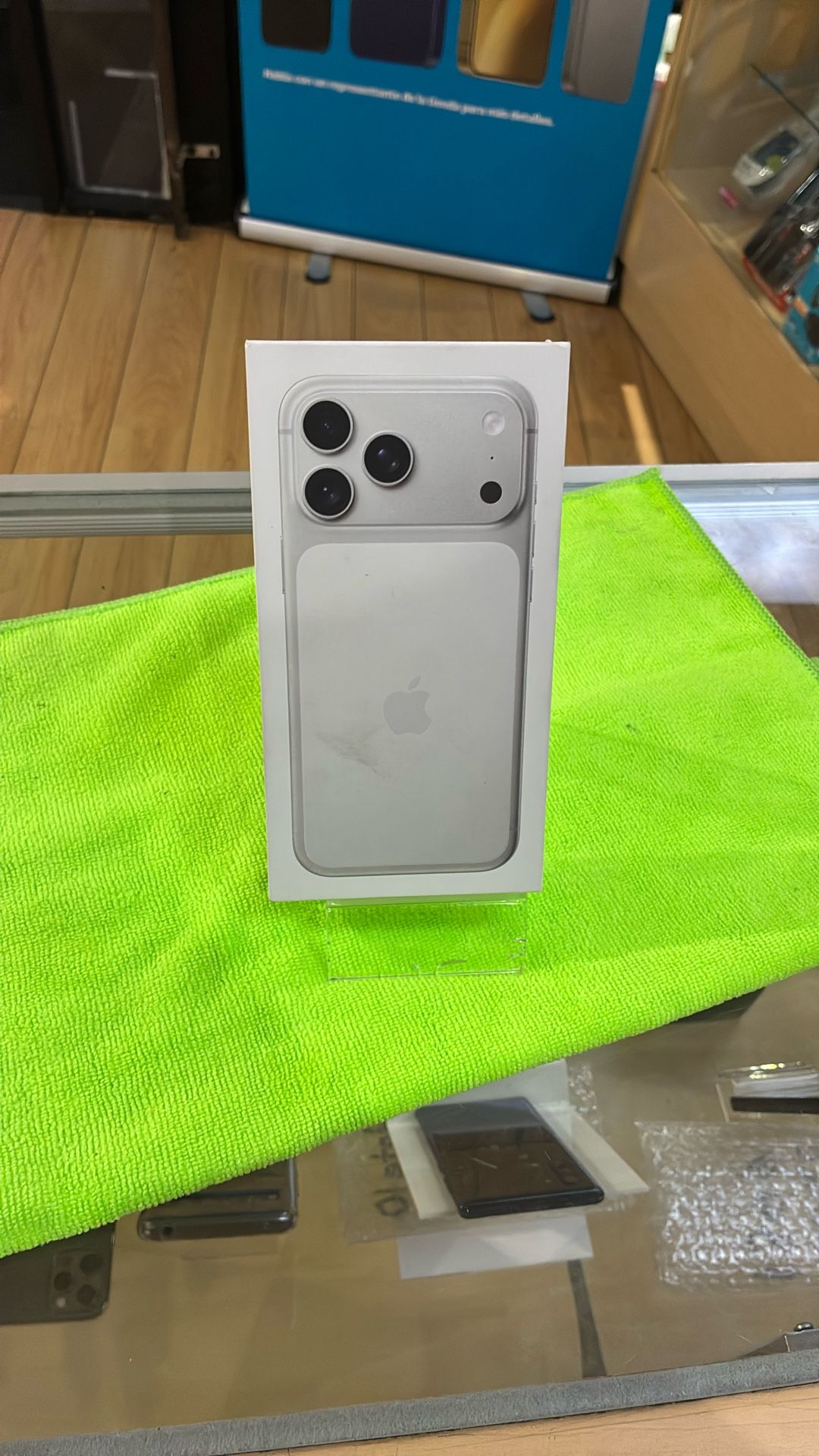 Sealed iPhone 17 Pro max 256gb Unlocked Any Carrier /liberado De Compania 