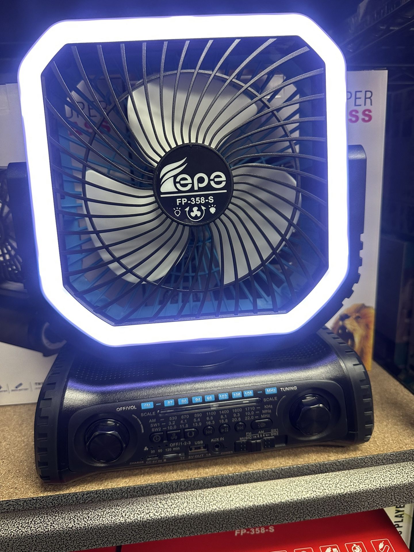 Ventilador Solar Con Radio Incluido