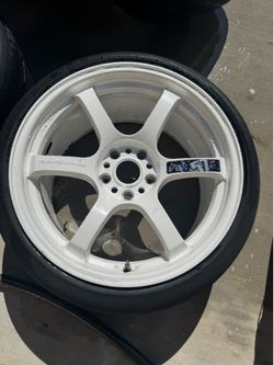 Gramlights 18x9.5 +38 5x114.3
