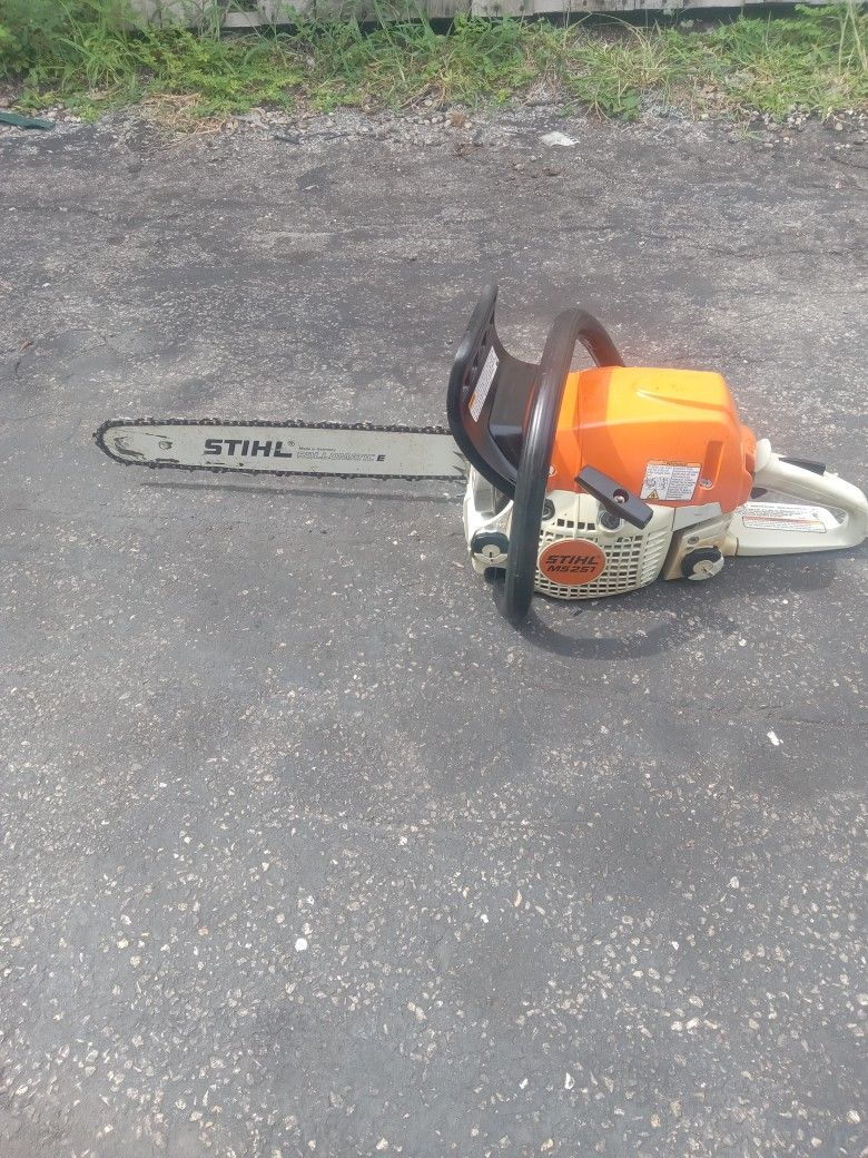 Stihl Ms 251 Chainsaw