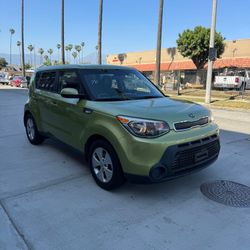 Quick Sale! 2014 Kia Soul - 60K Miles • Bold Green • Salvage, FWD, 4-Cyl