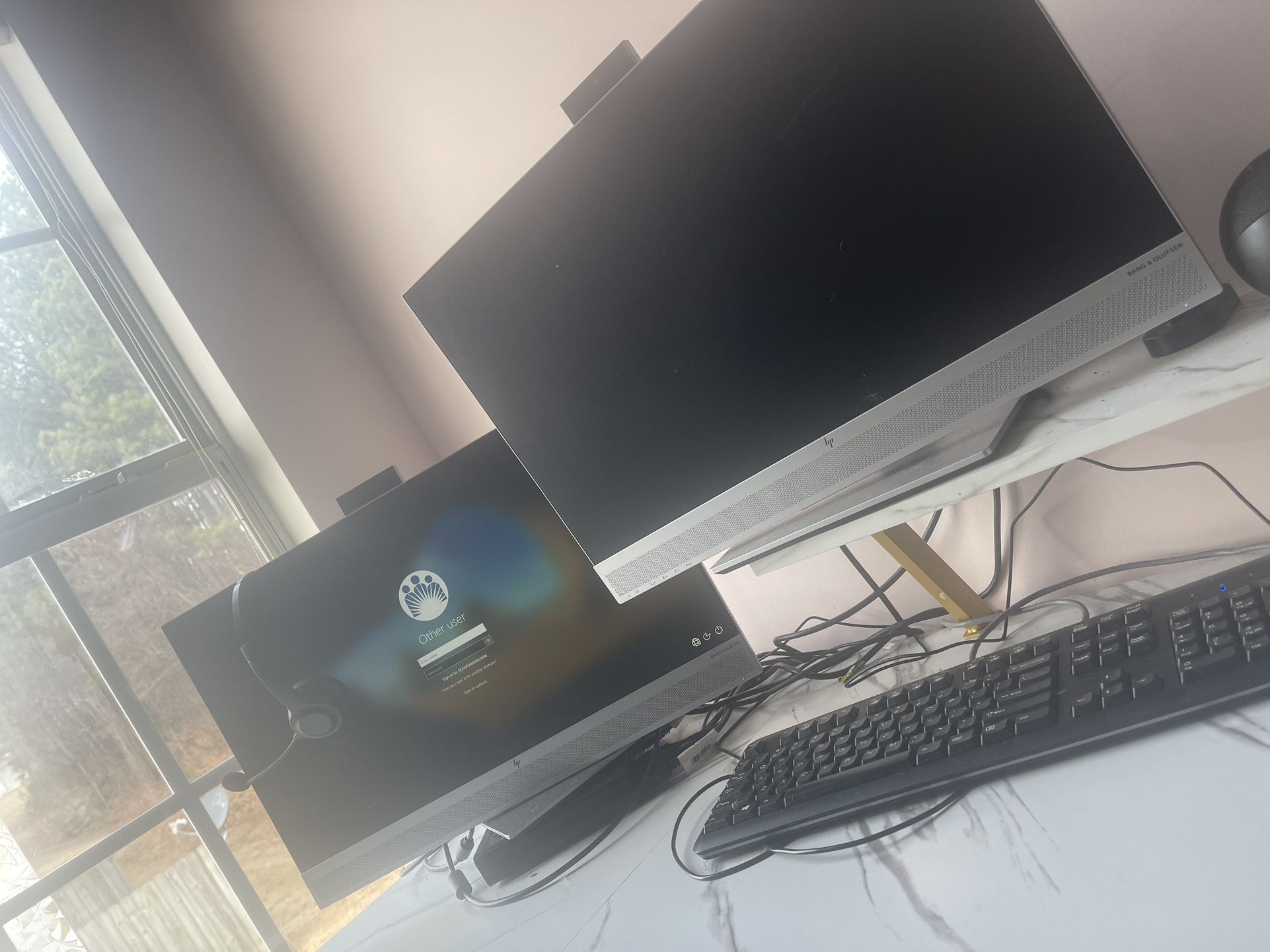 Dual Monitor Hp Computer With Webcam