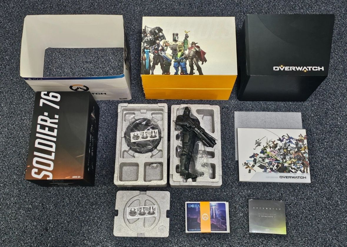 Overwatch Collectors Box